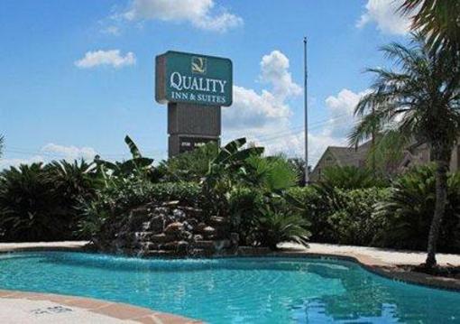 фото отеля Quality Inn & Suites Yacht Club Basin