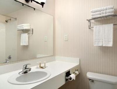 фото отеля Howard Johnson Inn Queens New York City