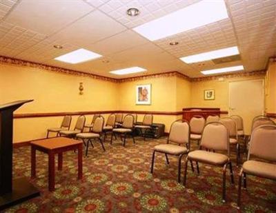 фото отеля Quality Inn & Suites Fort Jackson Maingate