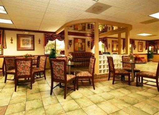 фото отеля Quality Inn & Suites Fort Jackson Maingate