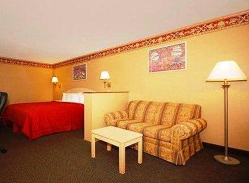 фото отеля Quality Inn & Suites Fort Jackson Maingate