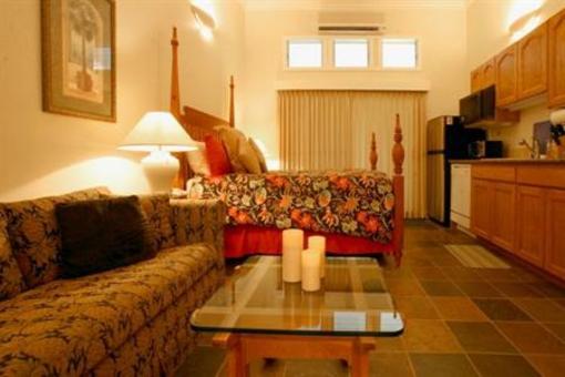 фото отеля Hideaway Cove Poipu Beach
