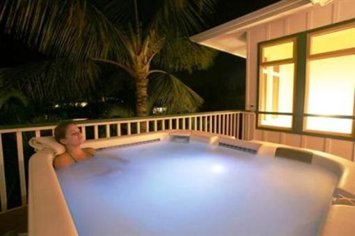 фото отеля Hideaway Cove Poipu Beach