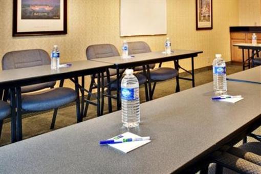 фото отеля Holiday Inn Express Cornhusker Lincoln (Nebraska)