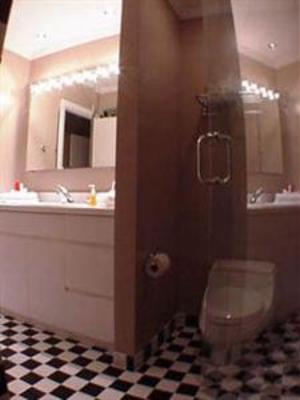 фото отеля Old Town Chicago Guest House