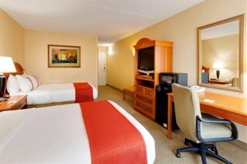 фото отеля Garden Plaza Hotel