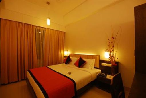 фото отеля Sadanand Regency