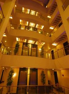 фото отеля Sadanand Regency