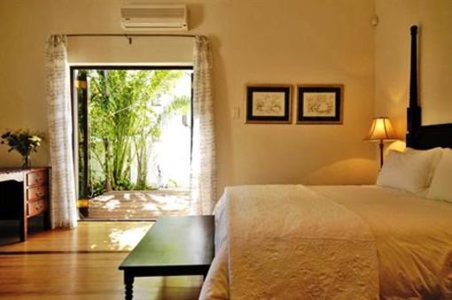 фото отеля Albarosa Guesthouse Stellenbosch