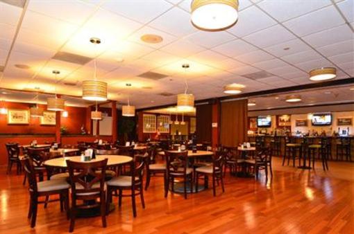 фото отеля Best Western Carriage House Inn Watertown (New York)