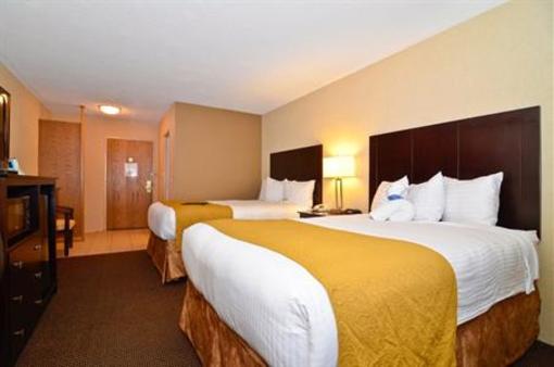 фото отеля Best Western Carriage House Inn Watertown (New York)