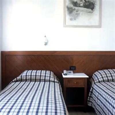 фото отеля Myconian Inn Hotel