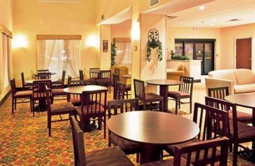 фото отеля Holiday Inn Express Hotel & Suites Port Richey