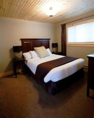фото отеля Pow Wow Point Lodge