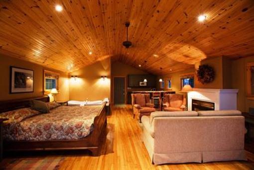фото отеля Pow Wow Point Lodge