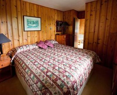 фото отеля Pow Wow Point Lodge