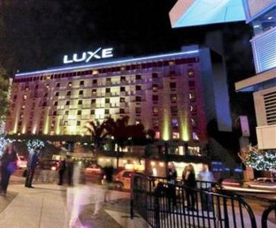 фото отеля Luxe City Center Hotel
