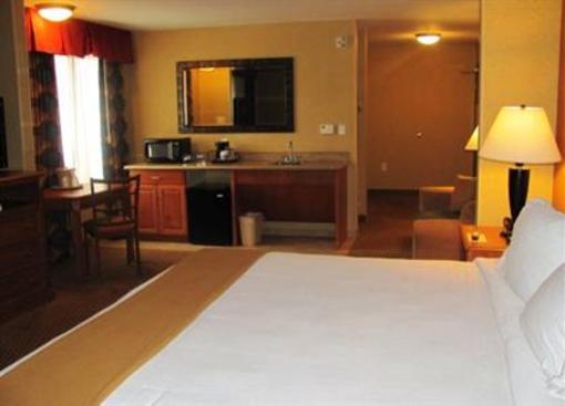 фото отеля Holiday Inn Express Hotel & Suites Airport Ontario (California)