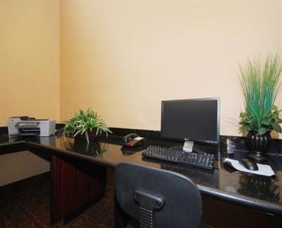 фото отеля Comfort Suites Grand Prairie