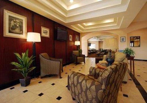 фото отеля Comfort Suites Grand Prairie