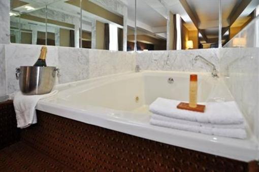 фото отеля Best Western Plus Newark Airport West