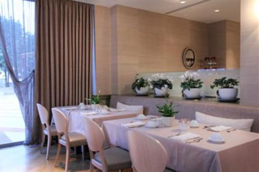 фото отеля Hotel Du Lac Congress Center & Spa Ioannina