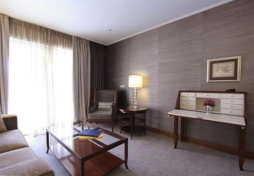 фото отеля Hotel Du Lac Congress Center & Spa Ioannina