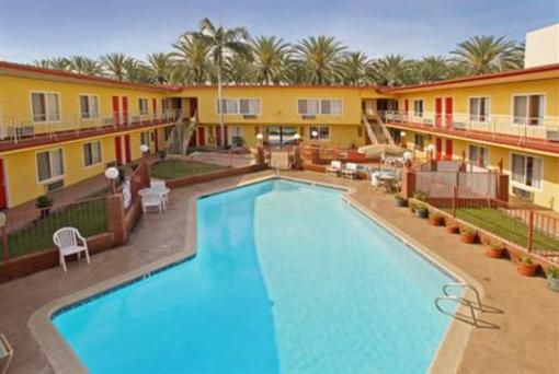 фото отеля America's Best Value Inn Anaheim