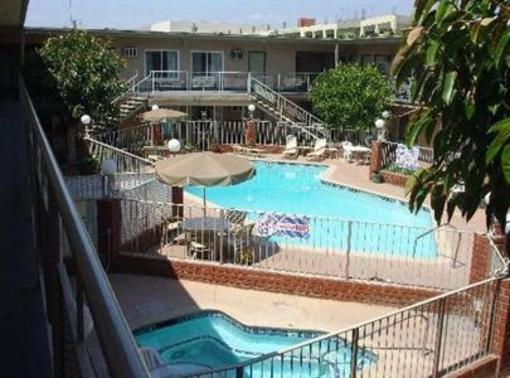 фото отеля America's Best Value Inn Anaheim