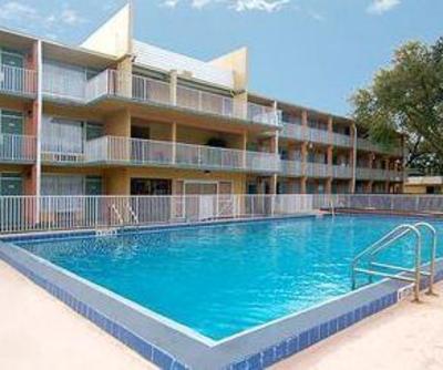 фото отеля Howard Johnson Inn Tropical Palms Kissimmee