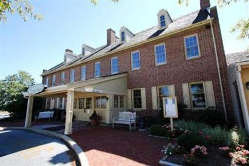 фото отеля Clarion Inn Historic Strasburg Inn