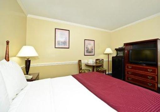 фото отеля Clarion Inn Historic Strasburg Inn