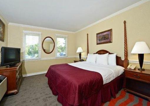 фото отеля Clarion Inn Historic Strasburg Inn