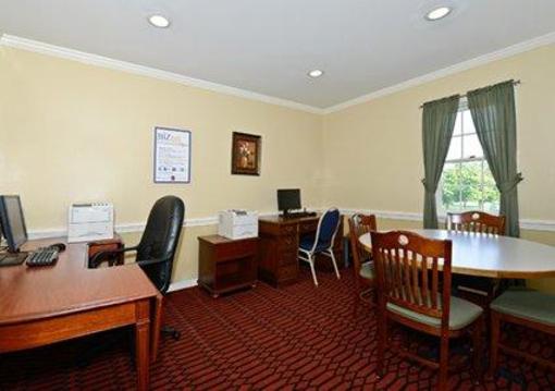 фото отеля Clarion Inn Historic Strasburg Inn