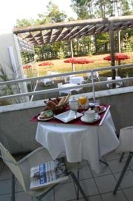фото отеля Hotel Les Sittelles Montfort-le-Gesnois