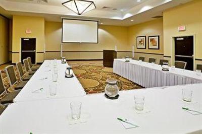 фото отеля Holiday Inn Hotel & Suites Denton University Area