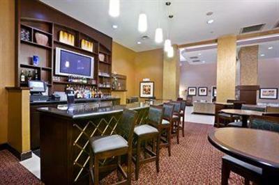 фото отеля Holiday Inn Hotel & Suites Denton University Area
