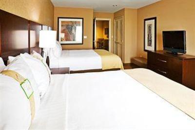 фото отеля Holiday Inn Hotel & Suites Denton University Area