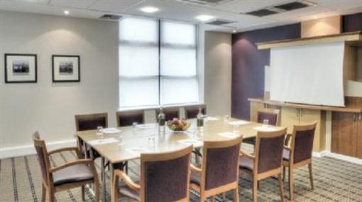 фото отеля Holiday Inn Express Glasgow City Centre Riverside