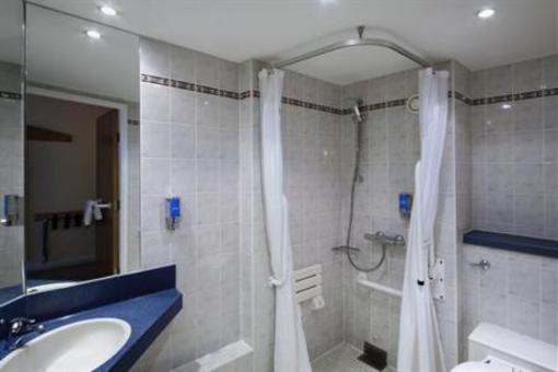 фото отеля Holiday Inn Express Glasgow City Centre Riverside