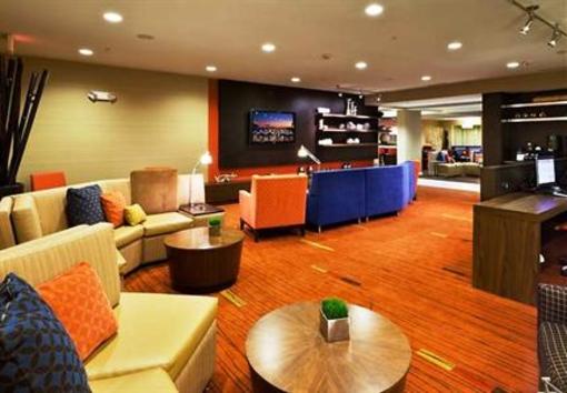 фото отеля Courtyard by Marriott Baton Rouge Siegen Lane