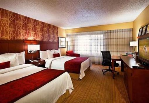 фото отеля Courtyard by Marriott Baton Rouge Siegen Lane