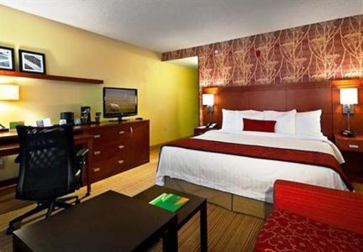 фото отеля Courtyard by Marriott Baton Rouge Siegen Lane