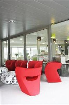 фото отеля Kyriad Nantes Ouest-Saint Herblain Hotel
