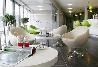 фото отеля Kyriad Nantes Ouest-Saint Herblain Hotel
