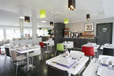 фото отеля Kyriad Nantes Ouest-Saint Herblain Hotel