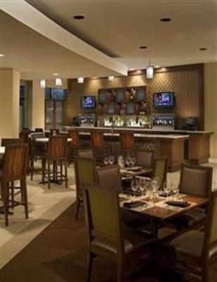 фото отеля Sheraton Iowa City Hotel