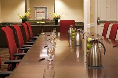 фото отеля Sheraton Iowa City Hotel
