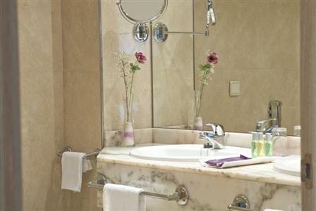 фото отеля Ayre Hotel Ramiro I