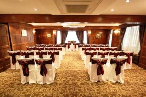 фото отеля Stanneylands Hotel Wilmslow